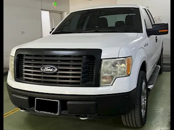 Ford  F  150  2012  Automatic  120,000 Km  6 Cylinder  Four Wheel Drive (4WD)  Pick Up  White