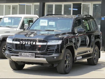  Toyota  Land Cruiser  GR Sport Twin Turbo  2025  Automatic  0 Km  6 Cylinder  Four Wheel Drive (4WD)  SUV  Black  With Warranty