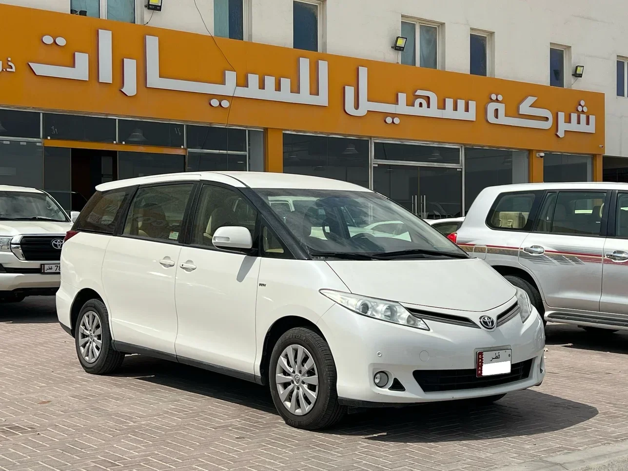 Toyota  Previa  2018  Automatic  206,000 Km  4 Cylinder  Front Wheel Drive (FWD)  Van / Bus  White