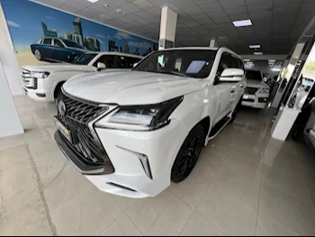 Lexus  LX  570 S Black Edition  2019  Automatic  173,000 Km  8 Cylinder  Four Wheel Drive (4WD)  SUV  White