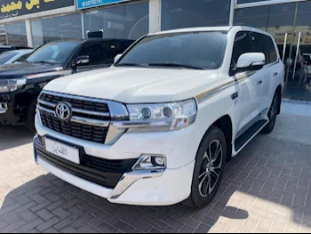  Toyota  Land Cruiser  VXR  2021  Automatic  83,000 Km  8 Cylinder  Four Wheel Drive (4WD)  SUV  White  With Warranty