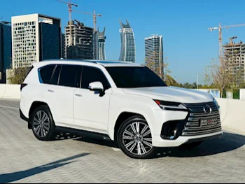 Lexus  LX 600  6 Cylinder  SUV 4x4  White  2023