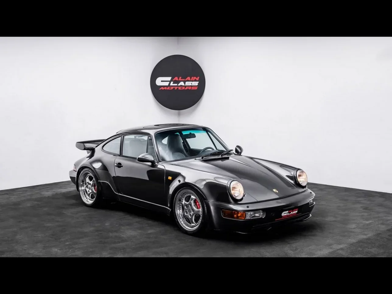 Porsche  911  Turbo  1993  Manual  39,760 Km  6 Cylinder  Rear Wheel Drive (RWD)  Coupe / Sport  Gray