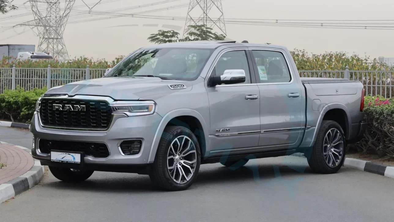 Dodge  Ram  Tungsten  2025  Automatic  0 Km  6 Cylinder  Four Wheel Drive (4WD)  Pick Up  Silver  With Warranty