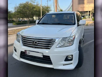 Lexus  LX  570  2008  Automatic  294,000 Km  8 Cylinder  Four Wheel Drive (4WD)  SUV  White