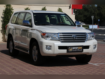 تويوتا لاند كروزر في اكس ار 2013 اوتوماتيك 6,000 كم 8 سلندر دفع رباعي اس يو في أبيض لؤلؤي