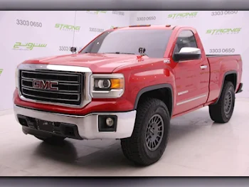 GMC  Sierra  1500  2015  Automatic  285,000 Km  8 Cylinder  Four Wheel Drive (4WD)  Pick Up  Red