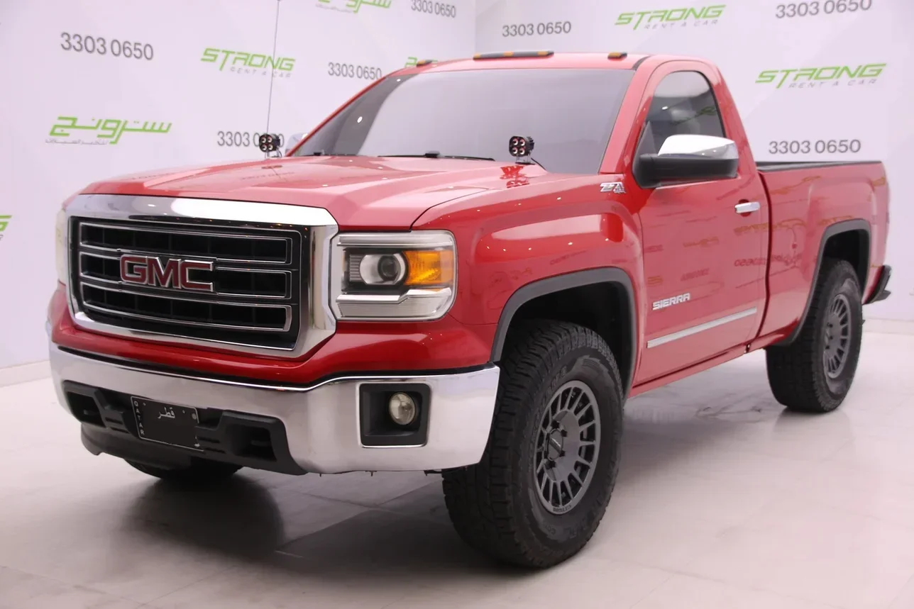 GMC  Sierra  1500  2015  Automatic  285,000 Km  8 Cylinder  Four Wheel Drive (4WD)  Pick Up  Red
