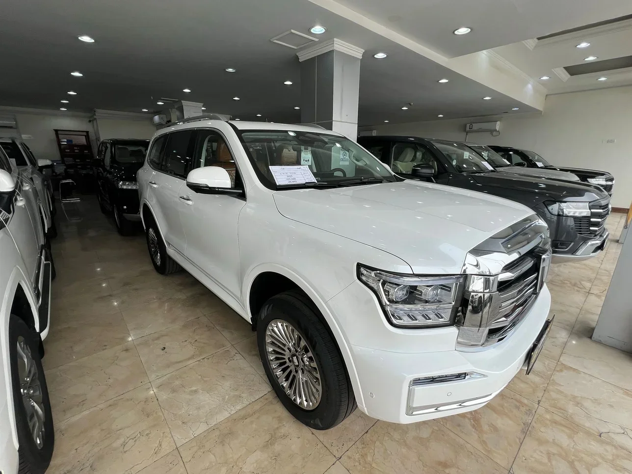  GWM  Tank  500  2025  Automatic  0 Km  6 Cylinder  Four Wheel Drive (4WD)  SUV  White  With Warranty