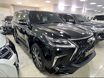 Lexus  LX  570  2018  Automatic  213,000 Km  8 Cylinder  Four Wheel Drive (4WD)  SUV  Black