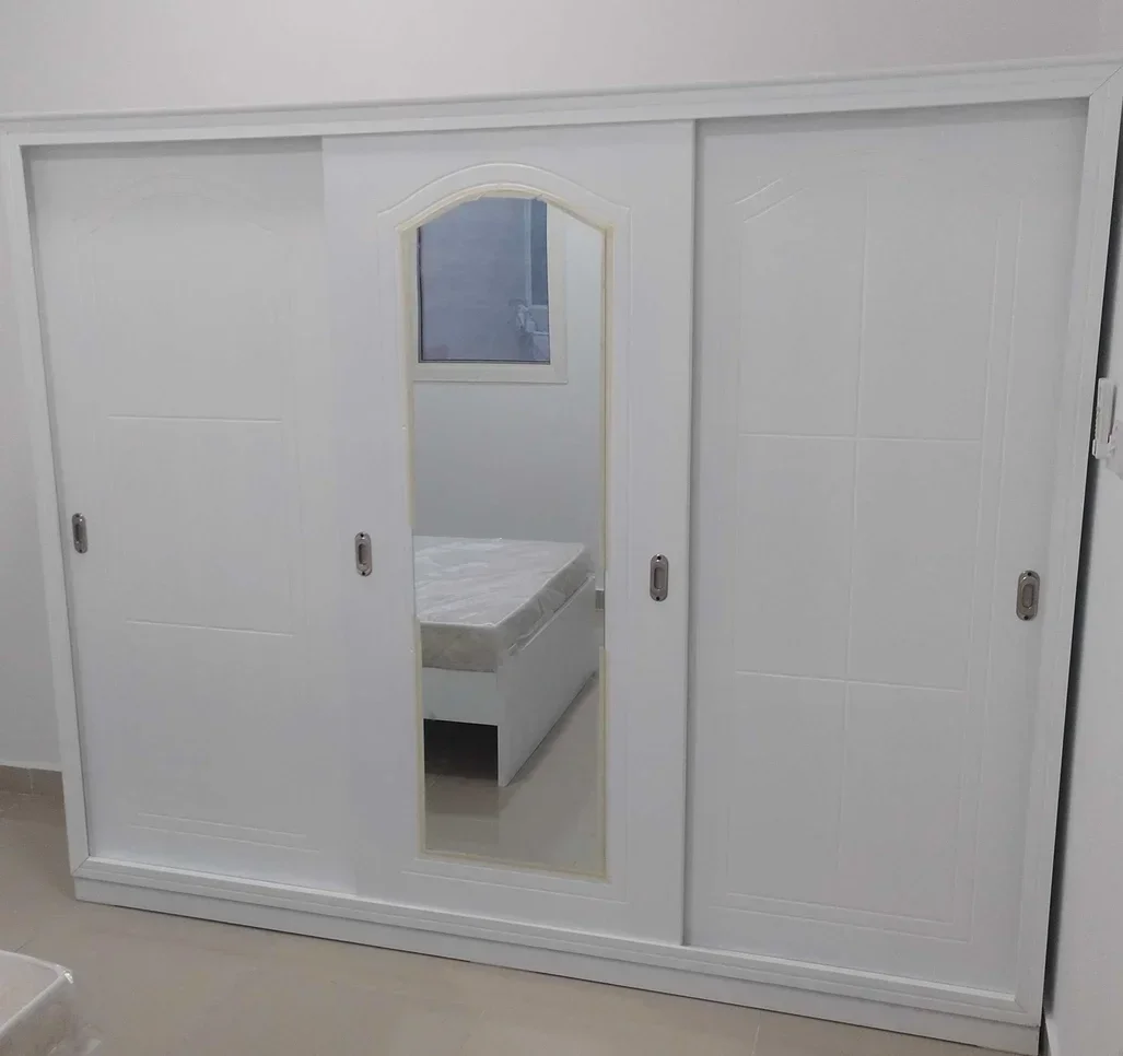 خزائن ودواليب الملابس والزينة - دوحة فيرنيتشر - خزائن - أبيض