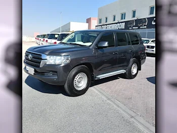  Toyota  Land Cruiser  G  2017  Automatic  285,000 Km  6 Cylinder  Four Wheel Drive (4WD)  SUV  Gray  With Warranty