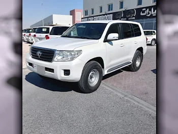 Toyota  Land Cruiser  G  2014  Automatic  178,000 Km  6 Cylinder  Four Wheel Drive (4WD)  SUV  White