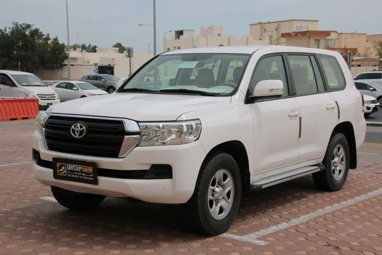 Toyota  Land Cruiser  G  2020  Automatic  197,000 Km  6 Cylinder  Four Wheel Drive (4WD)  SUV  White
