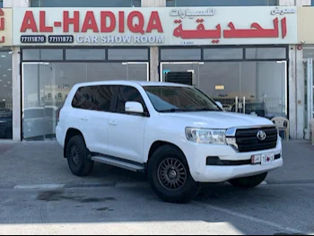 Toyota  Land Cruiser  GXR  2019  Automatic  146,000 Km  6 Cylinder  Four Wheel Drive (4WD)  SUV  White