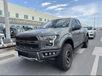 Ford  F  150 Raptor  2018  Automatic  146,000 Km  6 Cylinder  Four Wheel Drive (4WD)  Pick Up  Gray  With Warranty