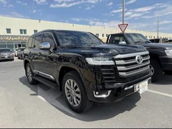 Toyota  Land Cruiser  VX Twin Turbo  2023  Automatic  24,000 Km  6 Cylinder  Four Wheel Drive (4WD)  SUV  Black  With Warranty