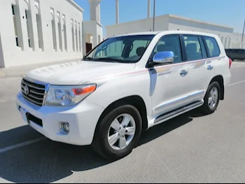 Toyota  Land Cruiser  GXR  2014  Automatic  54,000 Km  8 Cylinder  Four Wheel Drive (4WD)  SUV  White