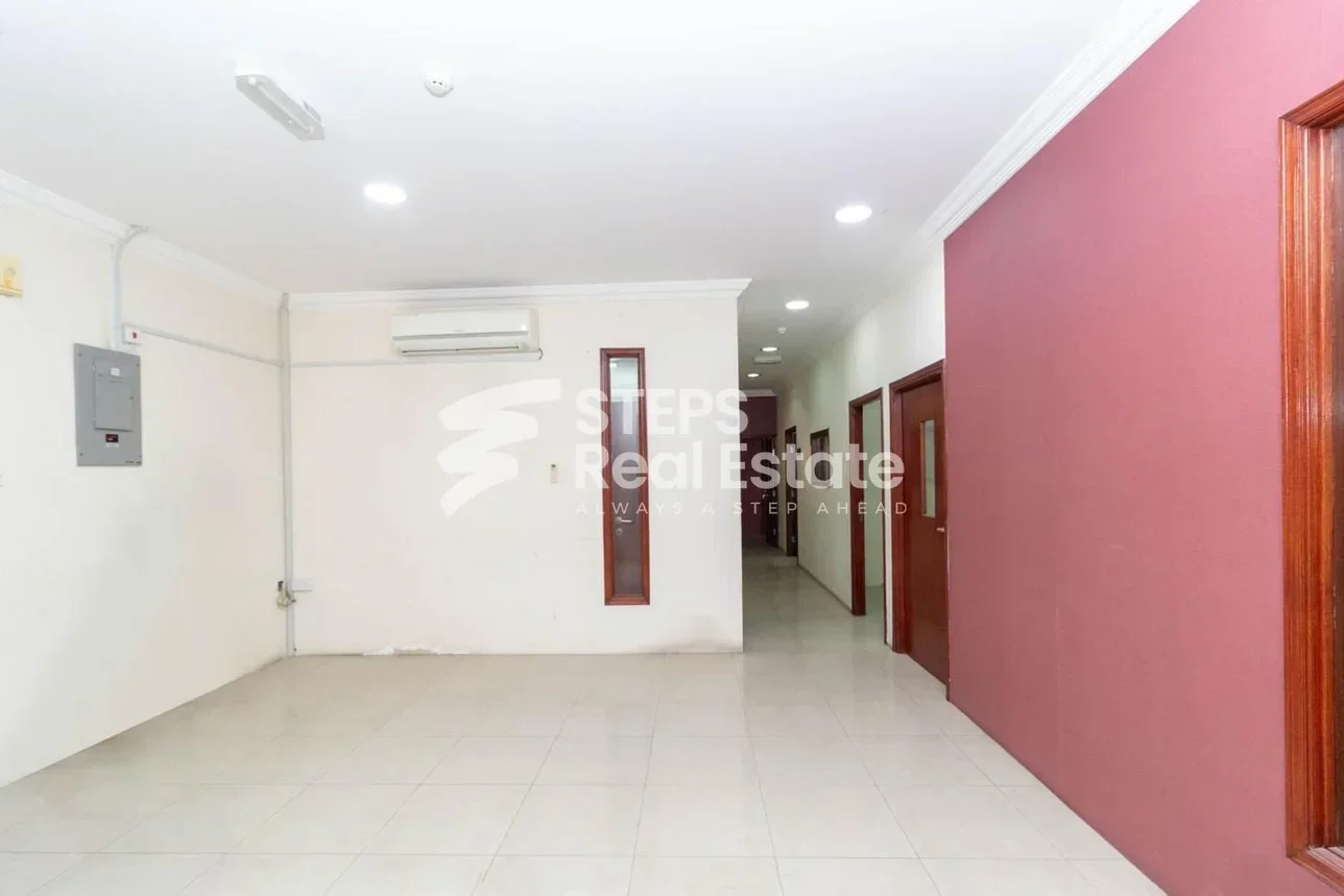 Commercial Offices - Not Furnished  - Doha  - Fereej Bin Mahmoud