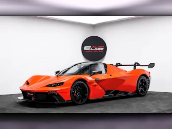 KTM  X-Bow / GT  2024  Automatic  0 Km  5 Cylinder  Rear Wheel Drive (RWD)  Coupe / Sport  Orange