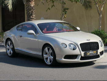 Bentley  Continental  GT  2015  Automatic  127,000 Km  8 Cylinder  All Wheel Drive (AWD)  Coupe / Sport  Gold