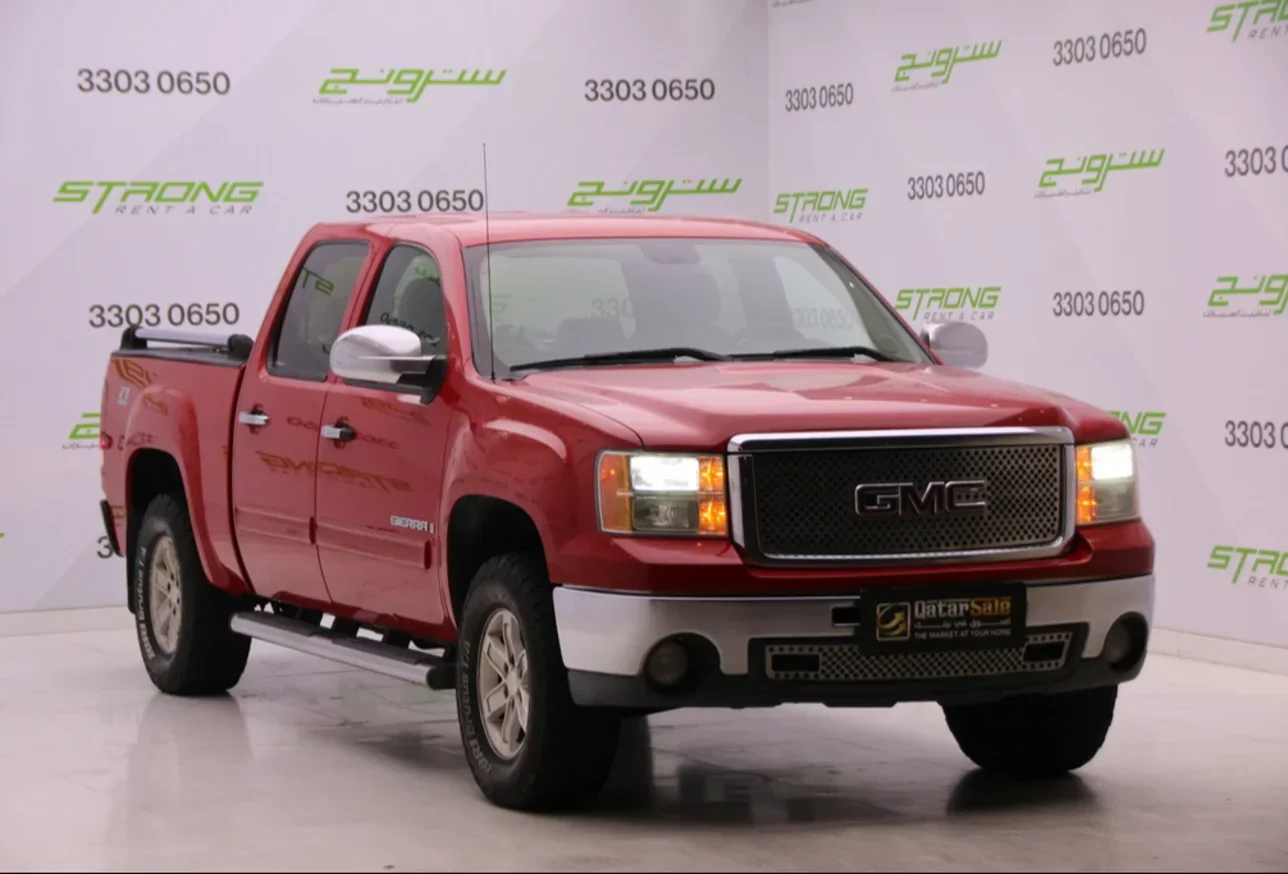 جي ام سي سييرا 2009 اوتوماتيك 133,000 كم 8 سلندر دفع رباعي بيكب أحمر