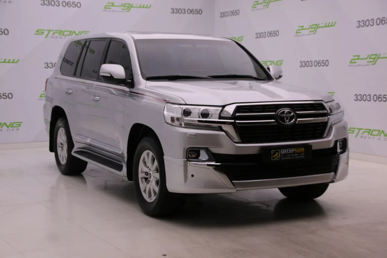 Toyota  Land Cruiser  GXR  2021  Automatic  95,000 Km  8 Cylinder  Four Wheel Drive (4WD)  SUV  Silver