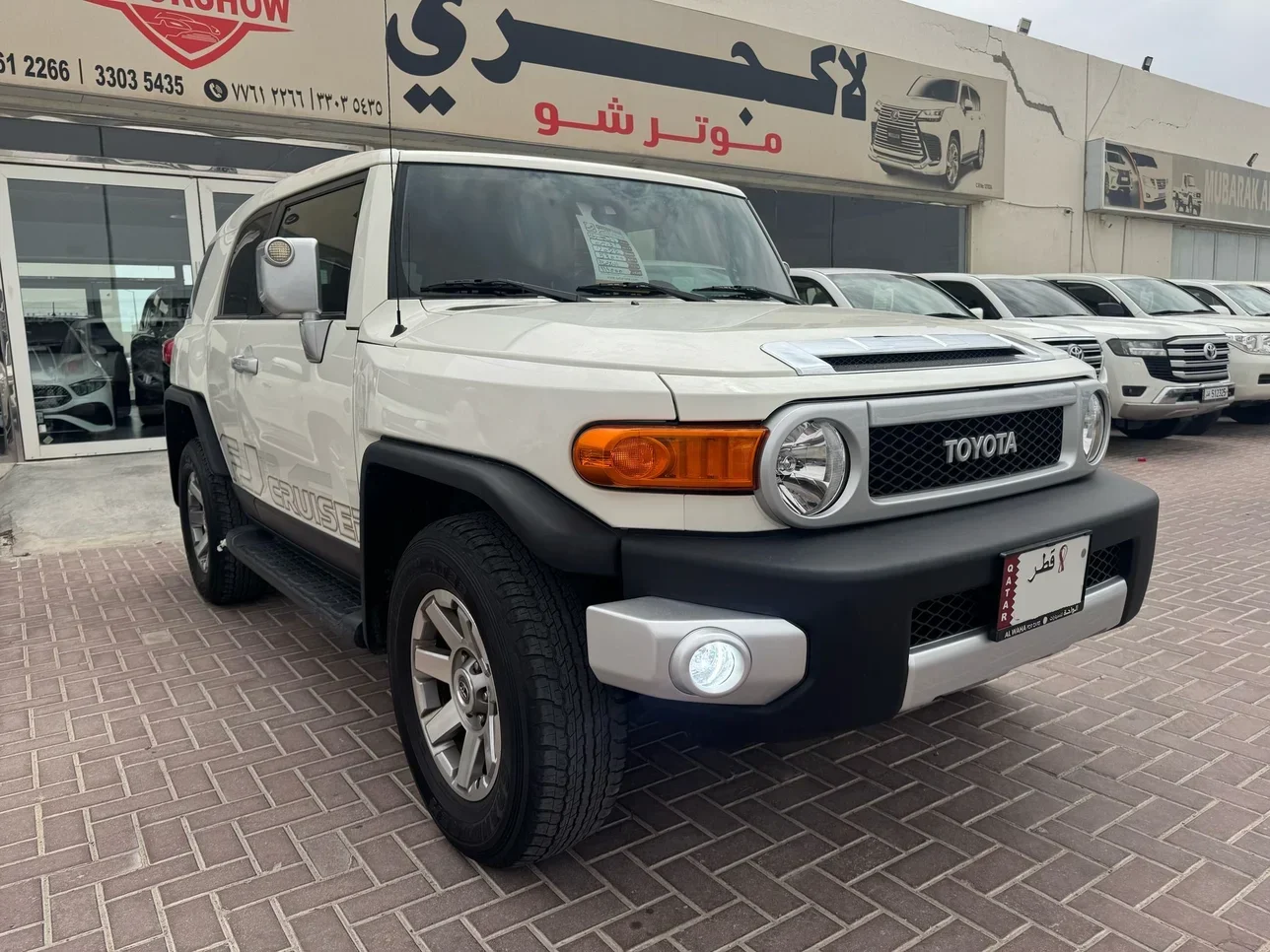 Toyota  FJ Cruiser  2022  Automatic  53,000 Km  6 Cylinder  Four Wheel Drive (4WD)  SUV  White