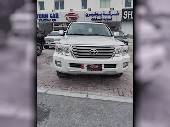 Toyota  Land Cruiser  VXR  2015  Automatic  189,000 Km  8 Cylinder  Four Wheel Drive (4WD)  SUV  White