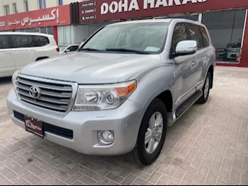 Toyota  Land Cruiser  VXR  2015  Automatic  450,000 Km  8 Cylinder  Four Wheel Drive (4WD)  SUV  Silver