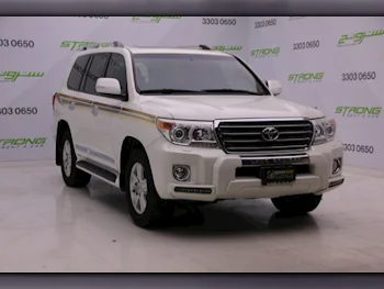 Toyota  Land Cruiser  GXR  2015  Automatic  132,000 Km  8 Cylinder  Four Wheel Drive (4WD)  SUV  Pearl