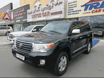 Toyota  Land Cruiser  GXR  2015  Automatic  255,000 Km  8 Cylinder  Four Wheel Drive (4WD)  SUV  Black