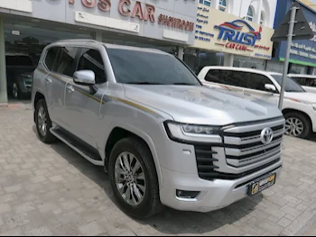 Toyota  Land Cruiser  VX Twin Turbo  2022  Automatic  104,000 Km  6 Cylinder  Four Wheel Drive (4WD)  SUV  Silver