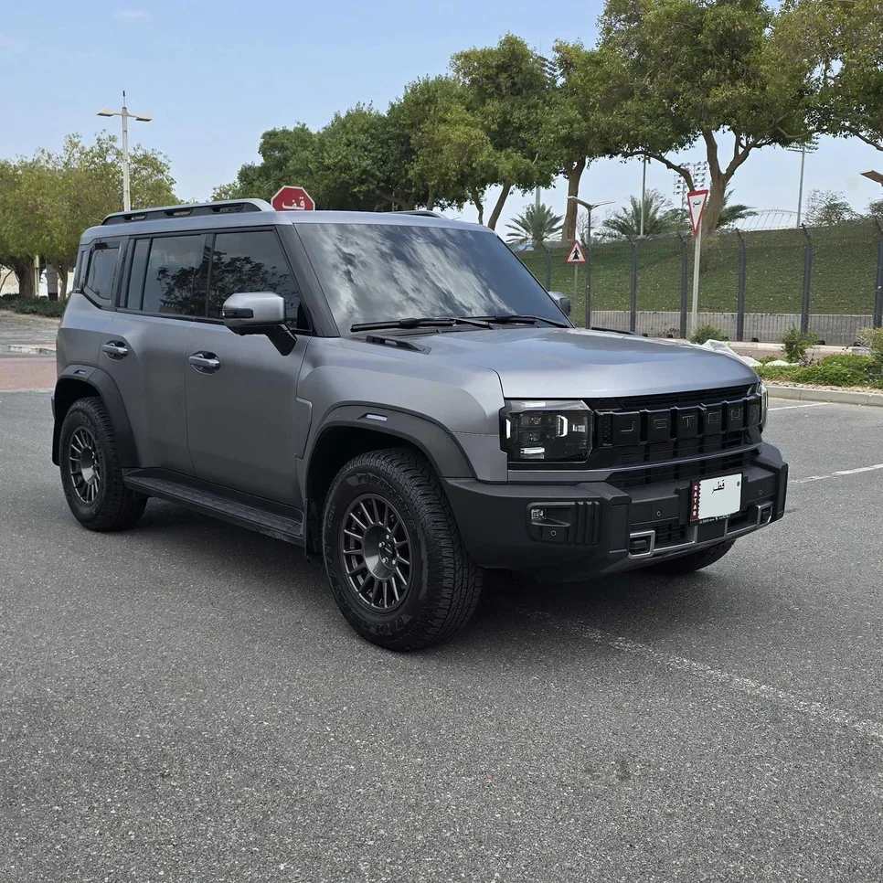 Jetour  T2  Luxury  2025  Automatic  6,500 Km  4 Cylinder  Four Wheel Drive (4WD)  SUV  Gray Matte  With Warranty
