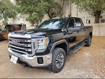 GMC  Sierra  2500 HD  2021  Automatic  116,000 Km  8 Cylinder  Four Wheel Drive (4WD)  Pick Up  Black