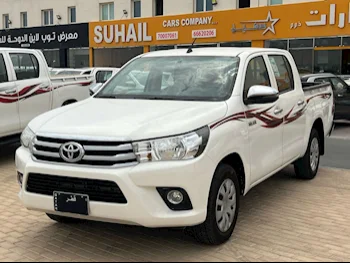 Toyota  Hilux  2022  Automatic  140,000 Km  4 Cylinder  Four Wheel Drive (4WD)  Pick Up  White