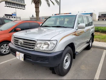 Toyota  Land Cruiser  GX  2006  Manual  28,000 Km  6 Cylinder  Four Wheel Drive (4WD)  SUV  Silver