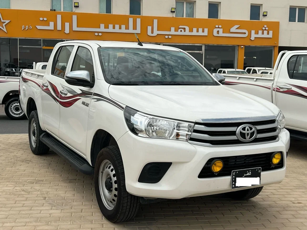 Toyota  Hilux  2020  Automatic  100,000 Km  4 Cylinder  Four Wheel Drive (4WD)  Pick Up  White