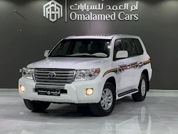 Toyota  Land Cruiser  GXR  2010  Automatic  453,000 Km  6 Cylinder  Four Wheel Drive (4WD)  SUV  White