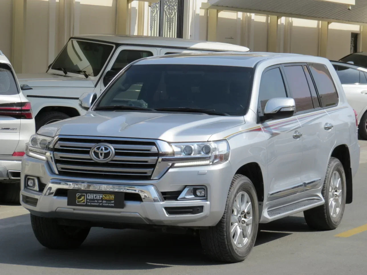 Toyota  Land Cruiser  GXR  2018  Automatic  61,000 Km  6 Cylinder  Four Wheel Drive (4WD)  SUV  Silver