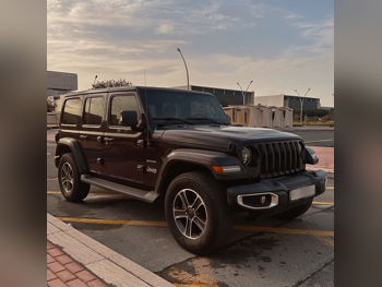 جييب  رانجلار  صحارى  2023  اوتوماتيك  61,000 كم  6 سلندر  دفع رباعي  اس يو في  أسود  تحت الضمان