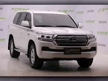 Toyota  Land Cruiser  GXR  2021  Automatic  172,000 Km  6 Cylinder  Four Wheel Drive (4WD)  SUV  White