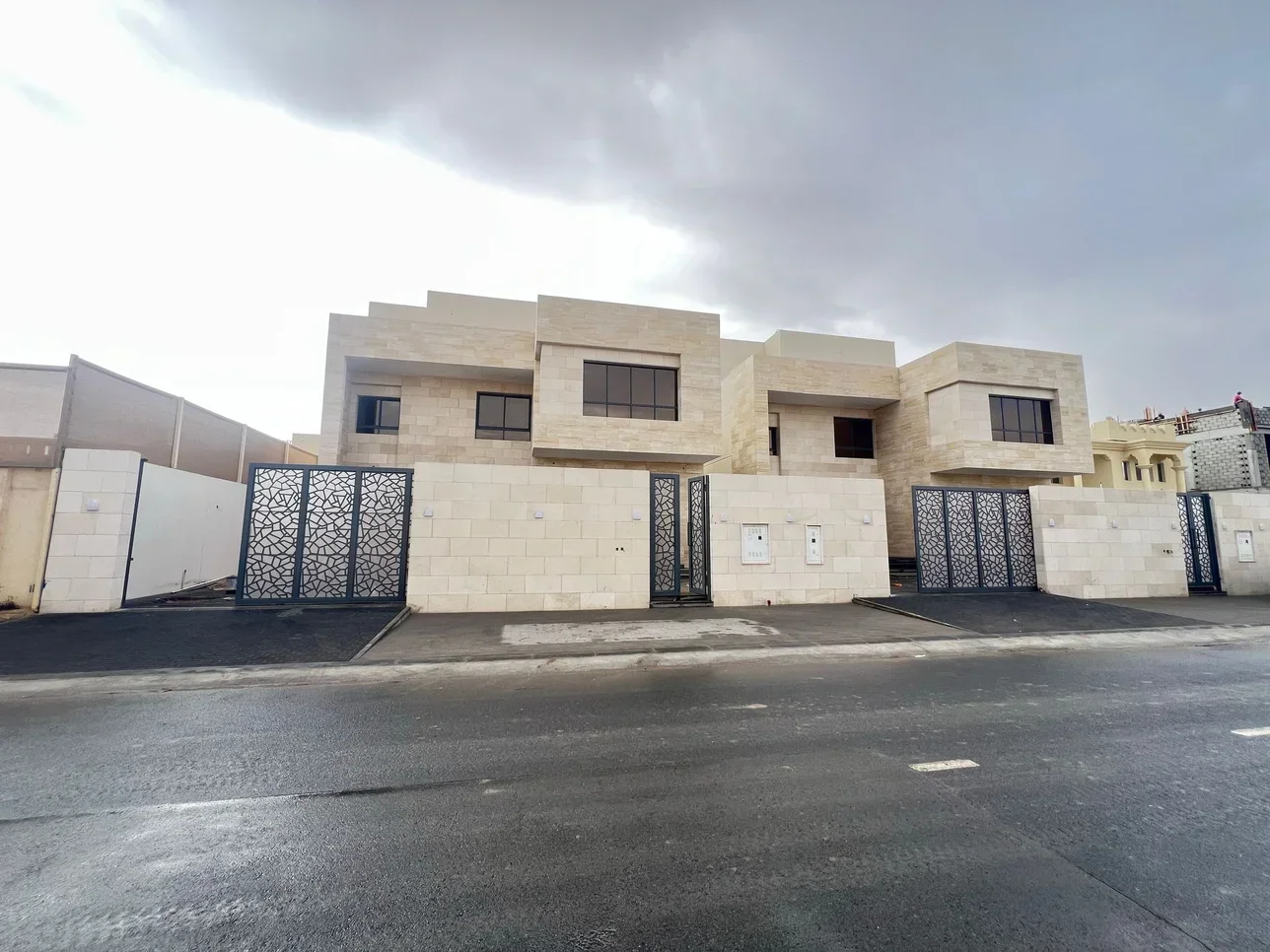 Family Residential  - Not Furnished  - Umm Salal  - Umm Ebairiya  - 6 Bedrooms