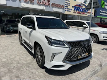 Lexus  LX  570 S  2018  Automatic  163,000 Km  8 Cylinder  Four Wheel Drive (4WD)  SUV  White