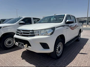 Toyota  Hilux  2020  Automatic  118,000 Km  4 Cylinder  Four Wheel Drive (4WD)  Pick Up  White