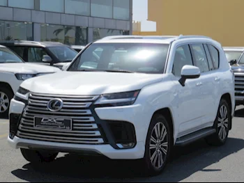 Lexus  LX  600 Luxury  2025  Automatic  4,000 Km  6 Cylinder  Four Wheel Drive (4WD)  SUV  White  With Warranty