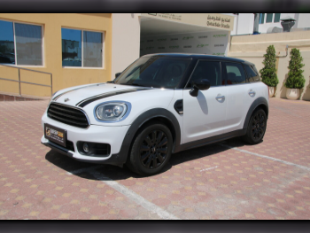 Mini  Cooper  CountryMan  2020  Automatic  119,000 Km  3 Cylinder  Rear Wheel Drive (RWD)  Hatchback  White