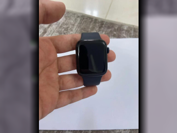 Smart Watches - Apple  SE  - iOS Compatible  - Black  - Water Resistance
