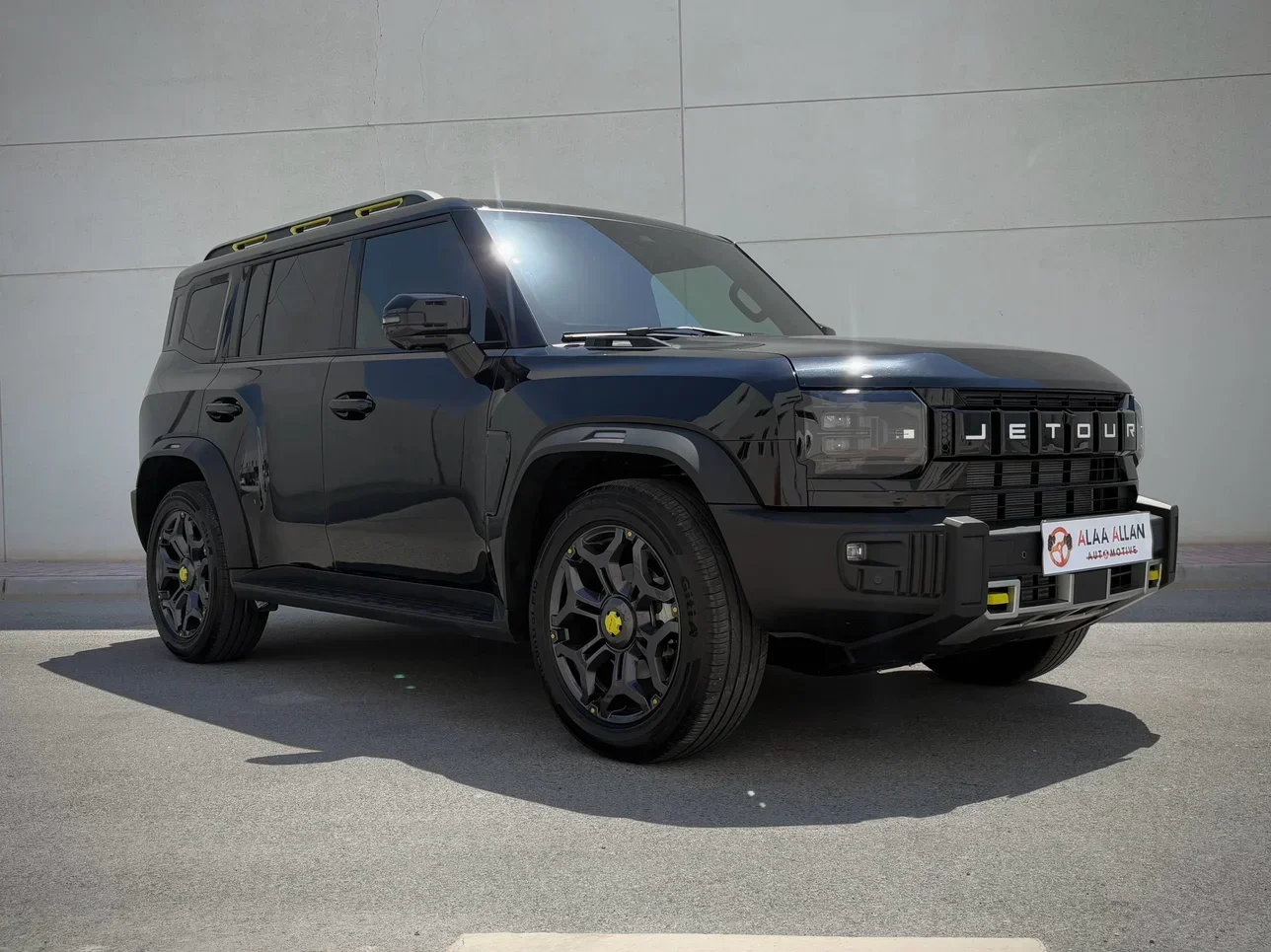 Jetour  T2  Luxury  2025  Automatic  1,600 Km  4 Cylinder  Four Wheel Drive (4WD)  SUV  Black  With Warranty