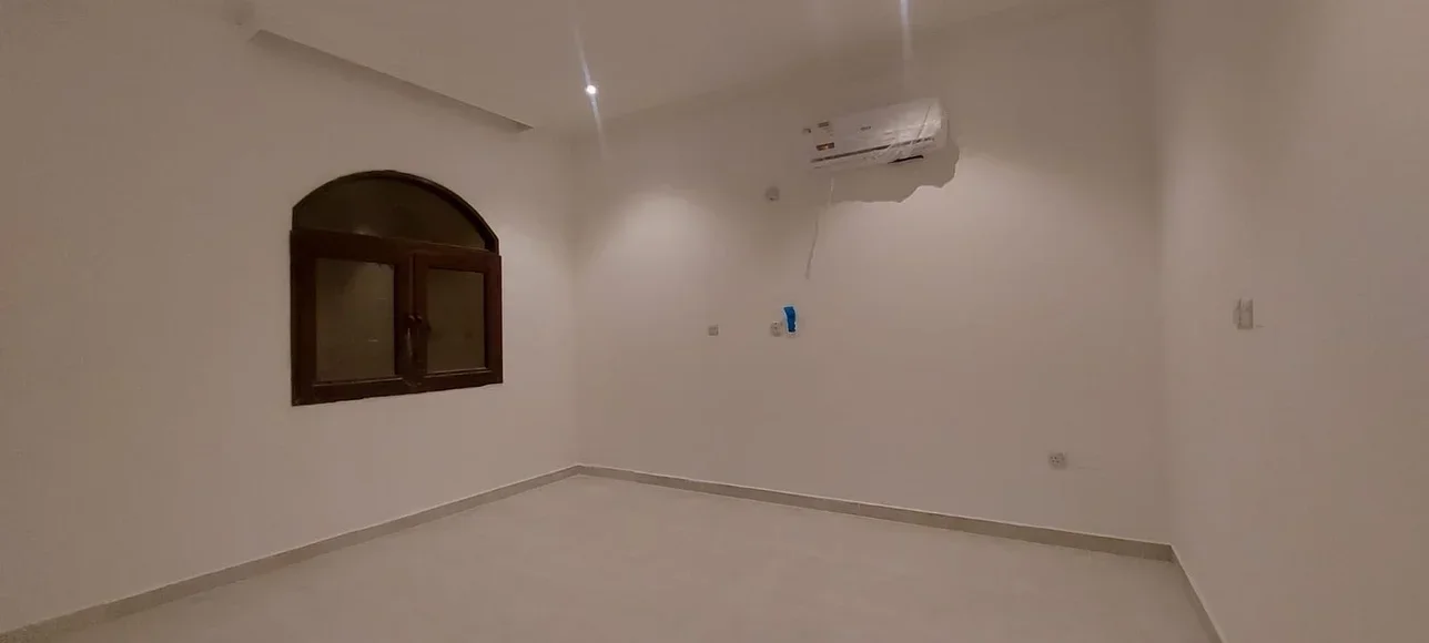 2 غرف نوم  شقة  للايجار  في الوكرة -  الوكرة  غير مفروشة